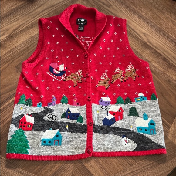 Vintage Red Christmas Vest - Picture 1 of 6